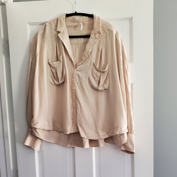 Free People over sized top - Picture 1 of 8